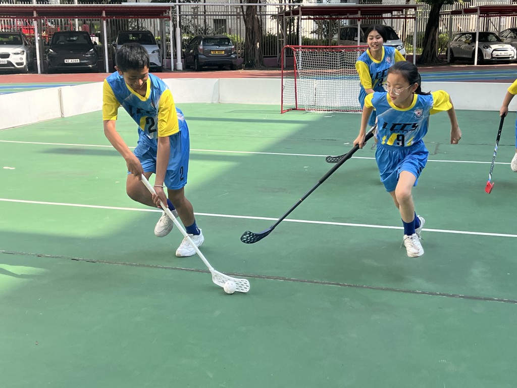 仁濟醫院羅陳楚思小學推動軟式曲棍球 裝備簡單家長接受 運動增升中實力 （圖片來源：受訪學校提供）
