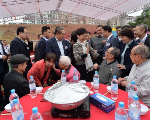 林鄭指，過去一個月馬不停蹄地外訪，感到勞累及身體不適。郭顯熙攝