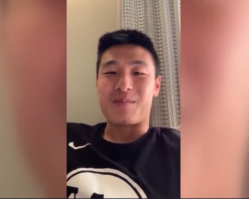 視頻上的武磊精神飽滿。網圖