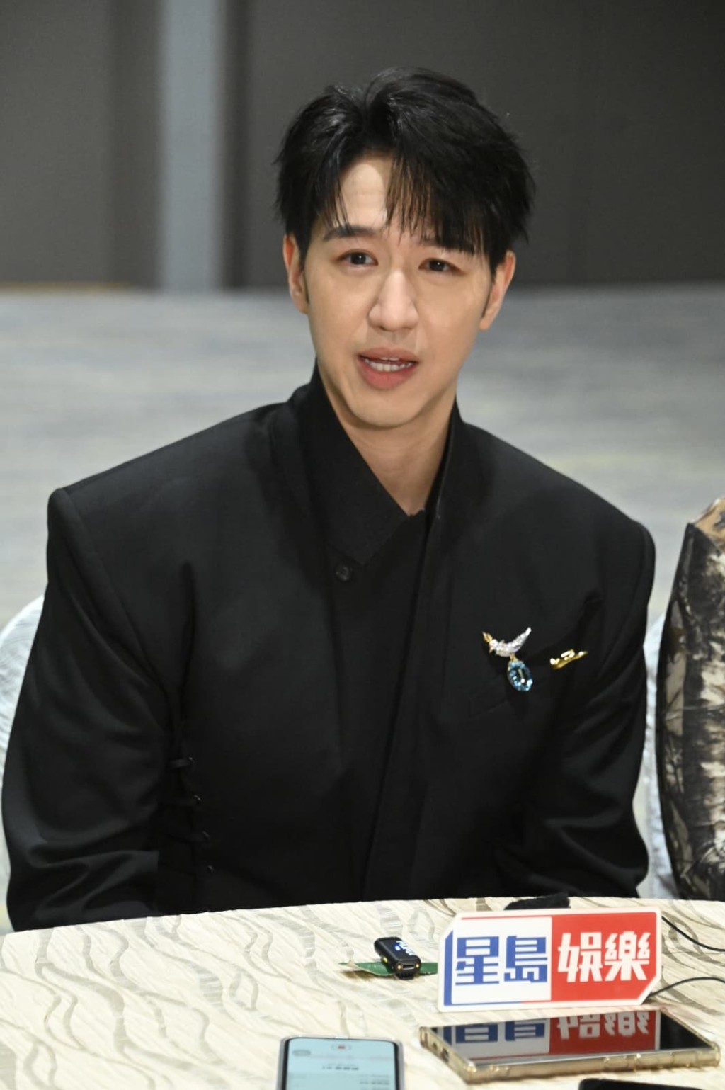 Jay透露家中有事，打算結婚沖喜。