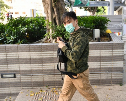 被告傅保文