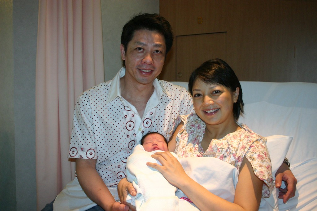 杨婉仪在2005年诞下囡囡Hannah。