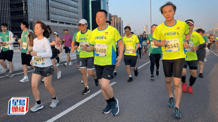 渣打马拉松2026｜城大约600人参赛 伙拍特教生 延续「共融跑」传统
