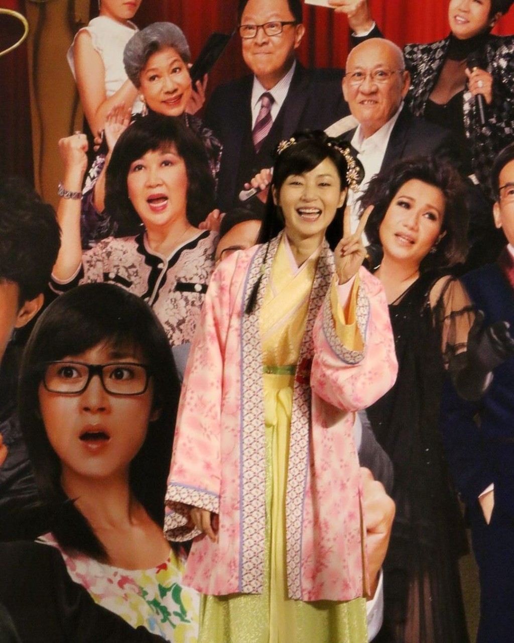2012年转投TVB依然大受欢迎，可惜不算多产，其中一套为《东坡家事》。