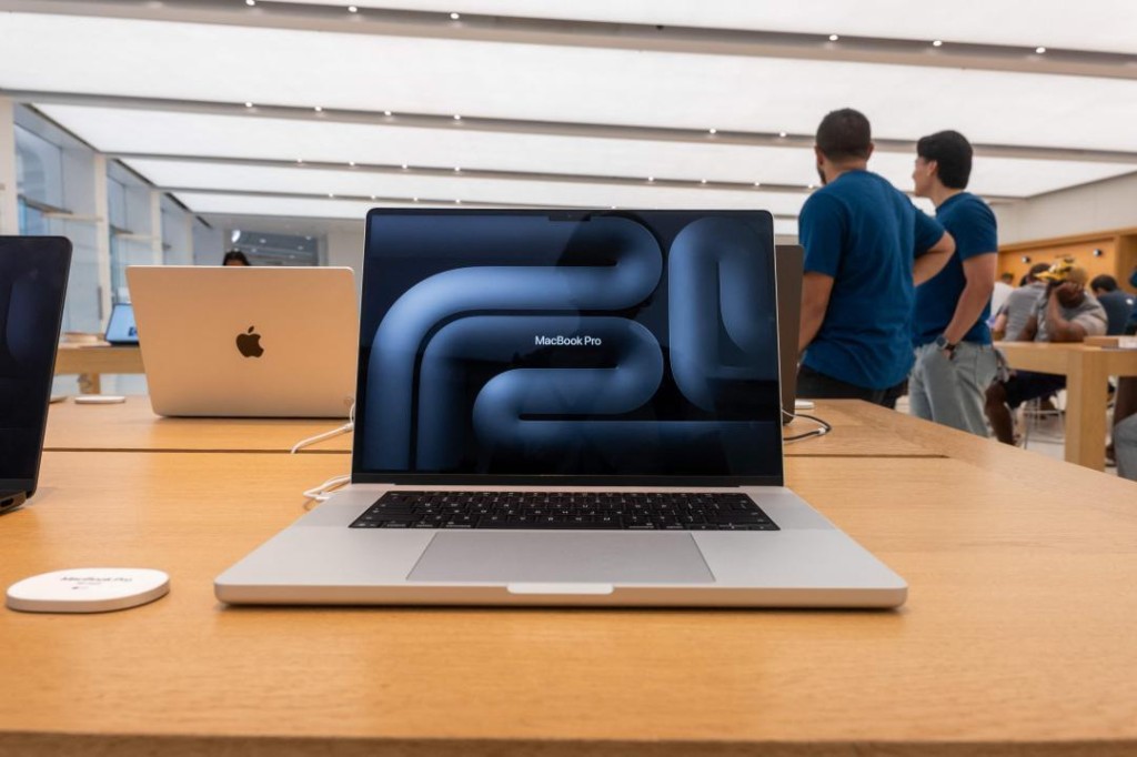 据传苹果首款触控MacBook Pro准备登场。路透社 据传苹果首款触控MacBook Pro准备登场。路透社
