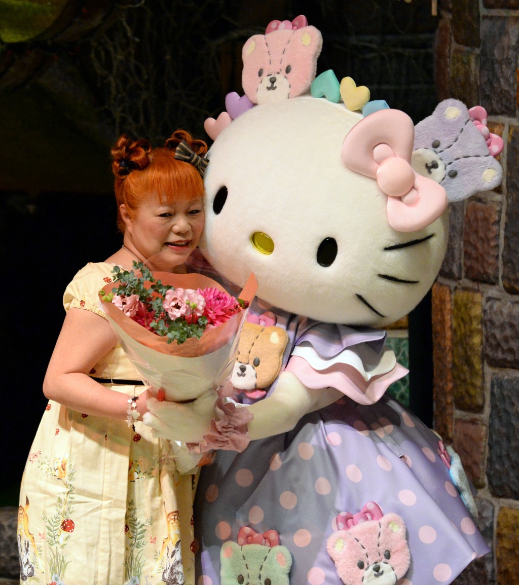 山口裕子任Hello Kitty責任設計師46年宣布退位。  新華社