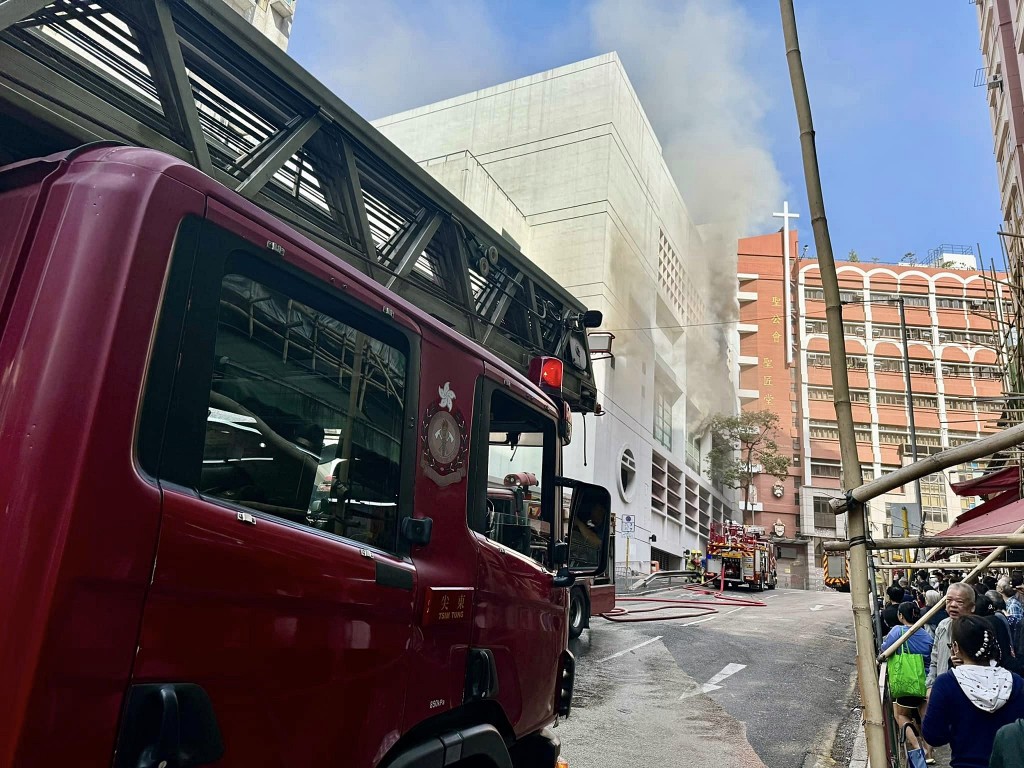 消防到場將火撲熄。fb：大維朱 