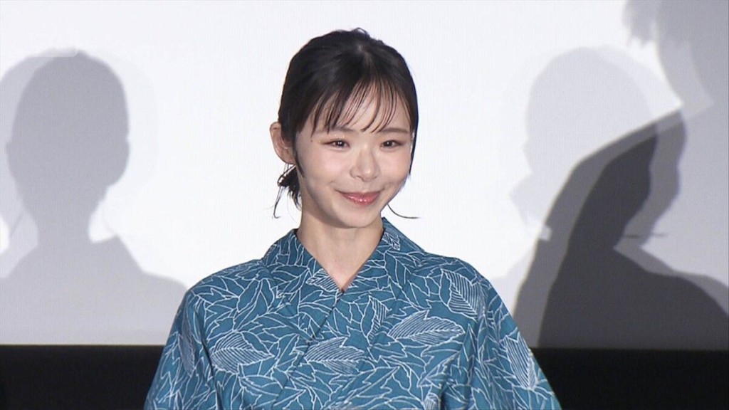 趣里在老公三山凌輝爆出軌後，仍現身宣傳新劇《大空港GATE 24》。