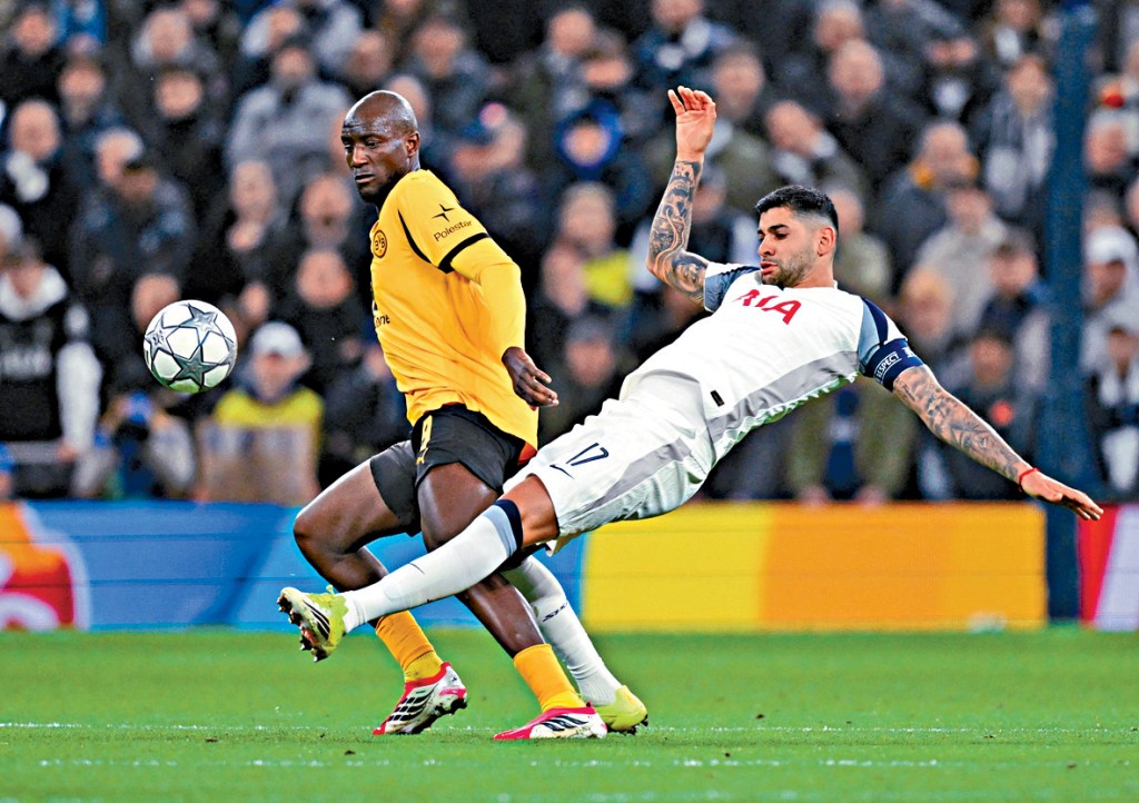 基斯甸羅美路(右)為熱刺先開紀錄。