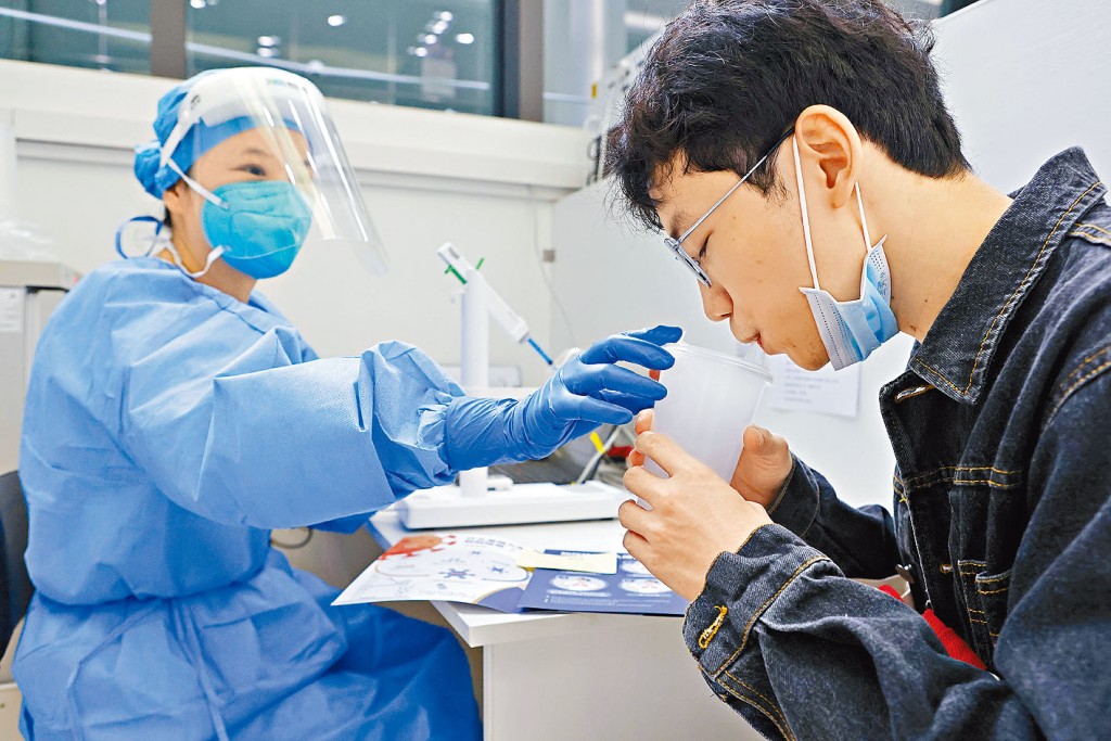 上海市啟動吸入用重組新冠病毒疫苗加強劑。