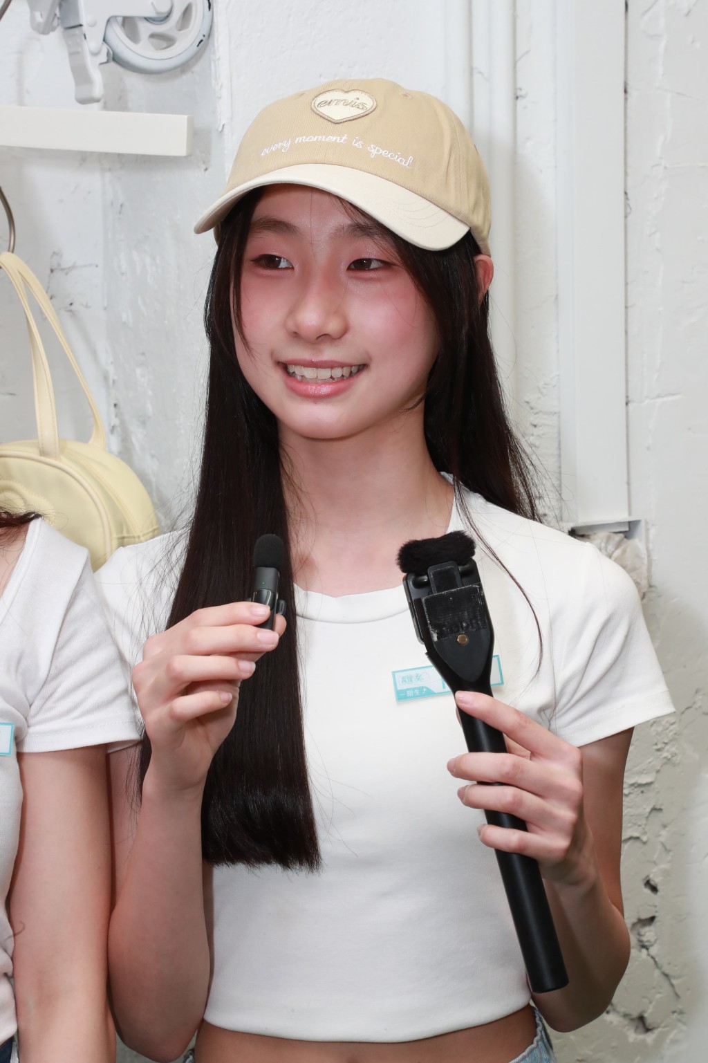李曉琳(Fiona)只得14歲。 李曉琳(Fiona)只得14歲。