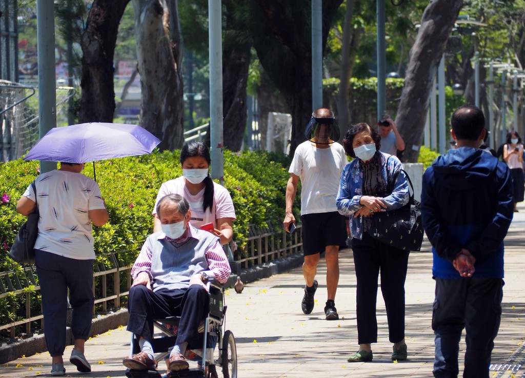香港人口趨老齡化，社會關注安老等問題。資料圖片