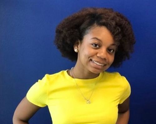 威利斯(Kayla Willis )。Kayla E. Willis Twitter