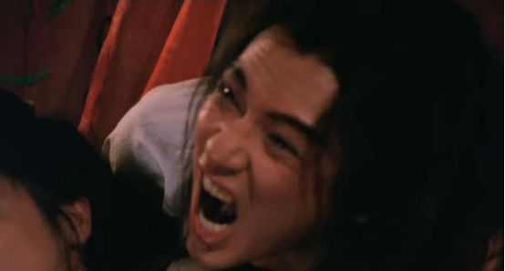 单立文在1994年李翰祥执导的《少女潘金莲》中分饰两角。