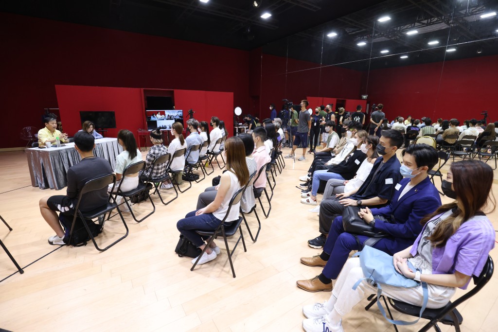 今年TVB藝訓班招募反應熱烈，逾2600人報名參加。