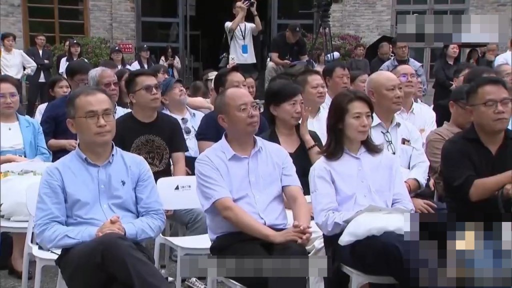 台下无数人都被感动。微博@苏文涛 台下无数人都被感动。微博@苏文涛