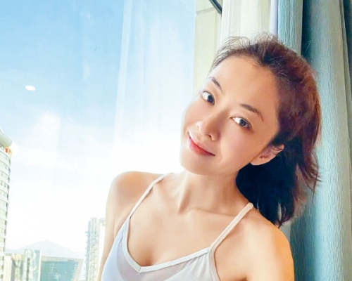 Lynn身材弗爆,引大班網民留言激讚。