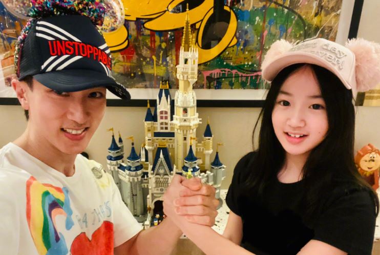 現年11歲的Neinei也滲出少女味。