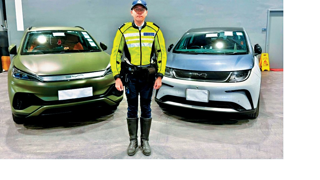 警方交通部執行及管制組特遣隊黃嘉穎高級督察交代案件。