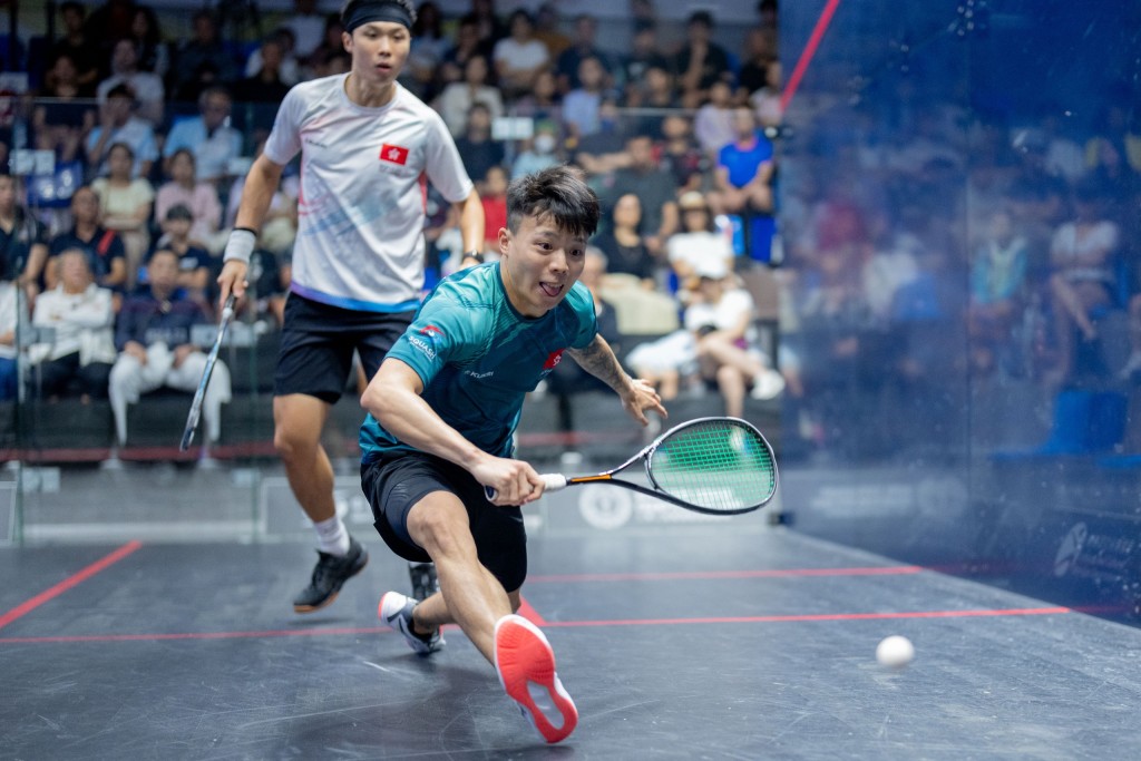 劉子均(前)在決賽勝梁子軒(後)。香港壁總提供 劉子均(前)在決賽勝梁子軒(後)。香港壁總提供
