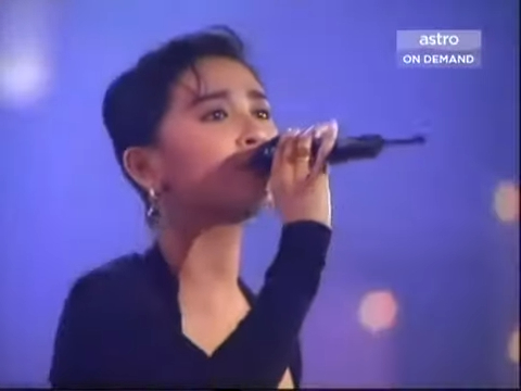 吴婉芳后来成为歌手，90年代出席过不少乐坛颁奖礼。