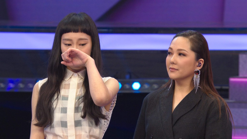 炎明熹演畢好感動。