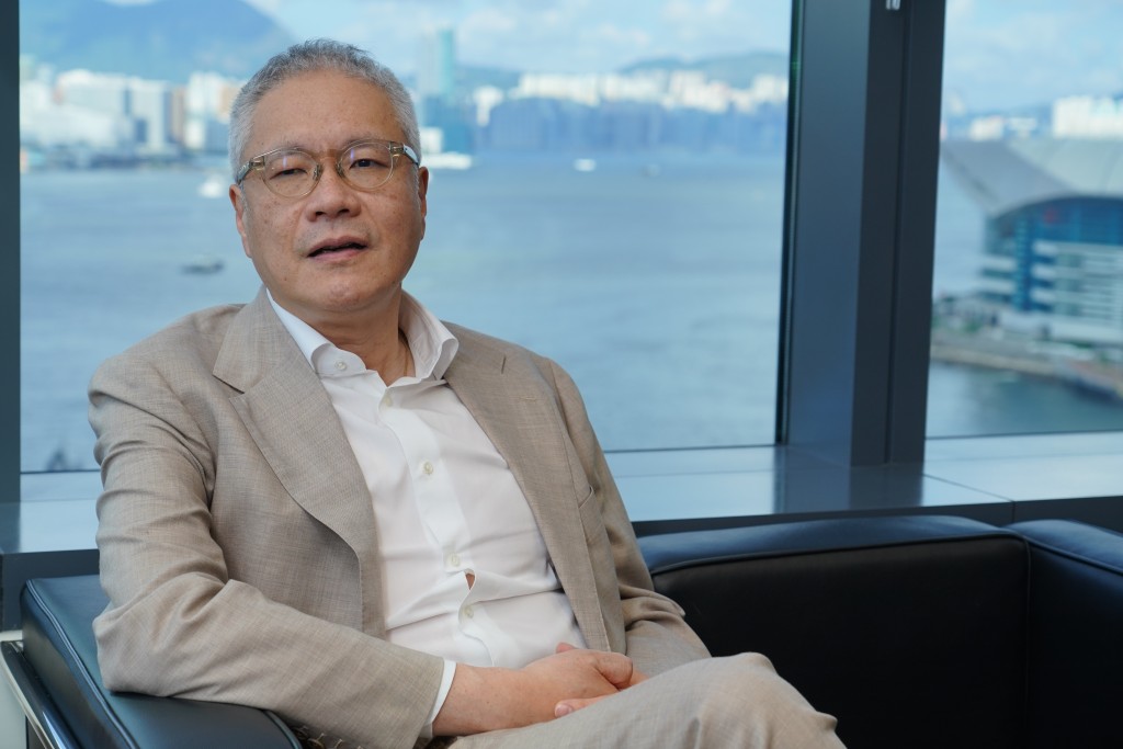 管浩鳴相信聖誕節、除夕倒數煙花活動可如常舉行,與家人朋友相聚,有助舒緩不安情緒。 管浩鳴相信聖誕節、除夕倒數煙花活動可如常舉行,與家人朋友相聚,有助舒緩不安情緒。