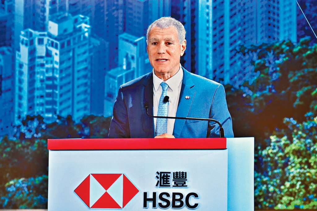 艾橋智認為，股東有選擇的機會，將現金股息買入更多股份。