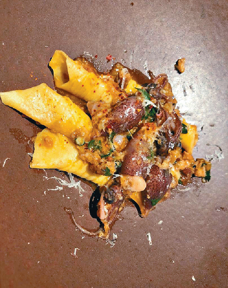 ■餐廳手打garganelli pasta配八爪魚肉醬及魷魚仔