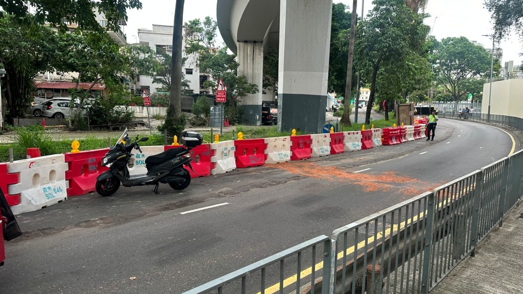 現場為粉嶺新運路粉嶺泳池對出。 現場為粉嶺新運路粉嶺泳池對出。