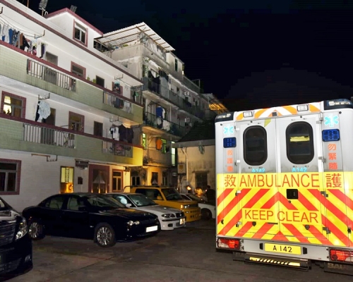 屏山坑头村一单位有女子疑在浴室触电身亡。