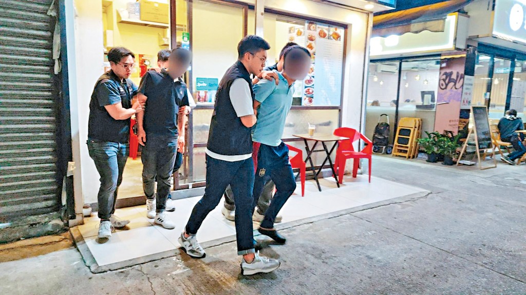 入境處一連三日採取大型掃蕩行動，共拘捕34人，包括24名非法勞工及8名僱主。