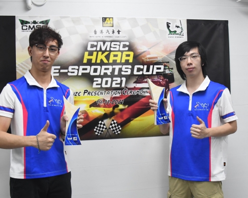 黃啟軒(右)劍指譽為賽車界奧運會的FIA Motorsport games錦標。郭晉朗攝
