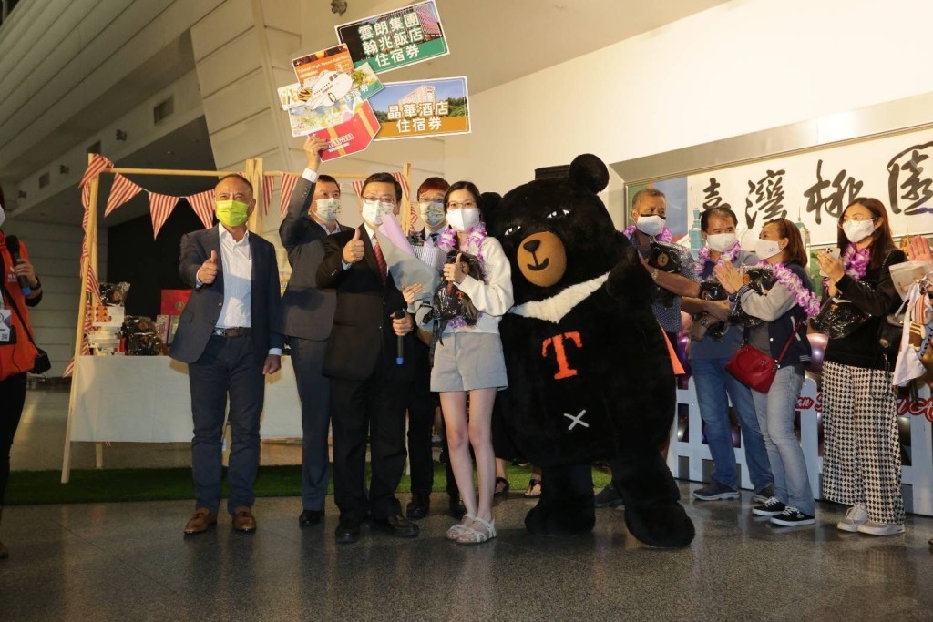 台灣旅遊超級禮包抽獎活動，幸運得主。台灣觀光局