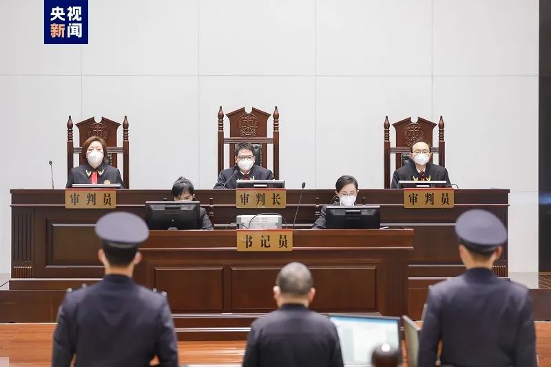 甘榮坤進行了最後陳述，並當庭表示認罪、悔罪。網圖