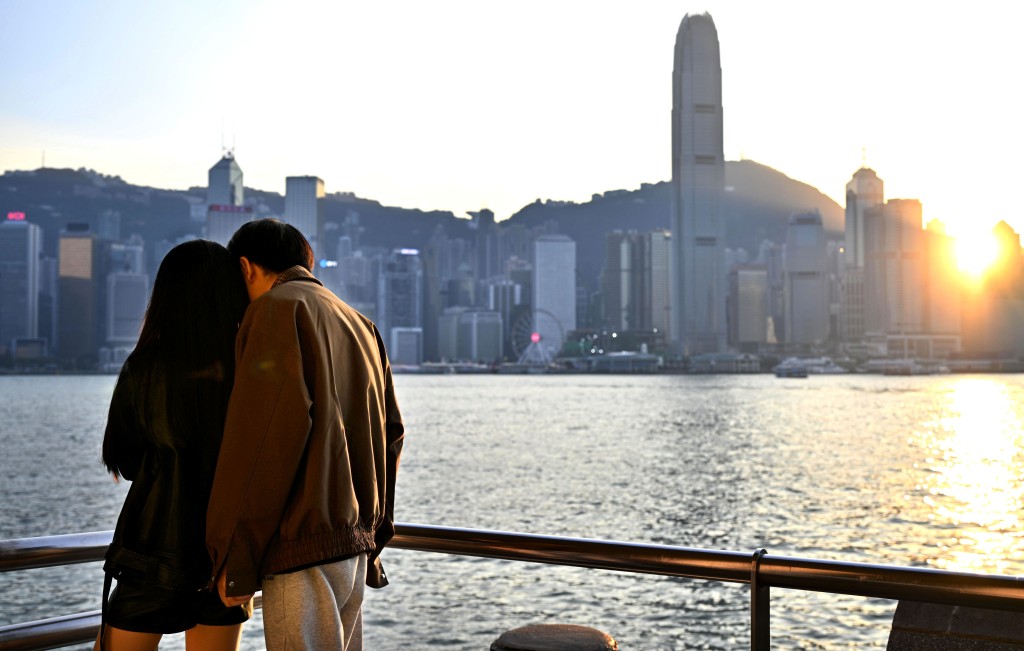 不少人希望拓展社交圈，尋覓理想伴侶。  蘇正謙攝