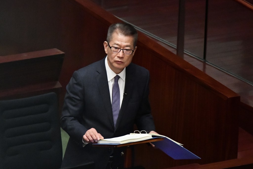 財政司司長陳茂波今（25日）宣讀新一份《財政預算案》。盧江球攝