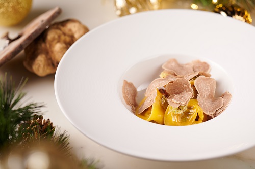 日本黑豚肉酿意大利云吞配白松露（a）