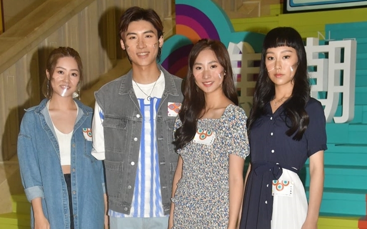 Gigi与Yumi、黄奕斌、林沚羿现身活动。