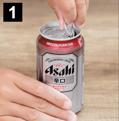 拉开罐盖，待泡沬形成，即可慢慢享用。（图：Asahi）