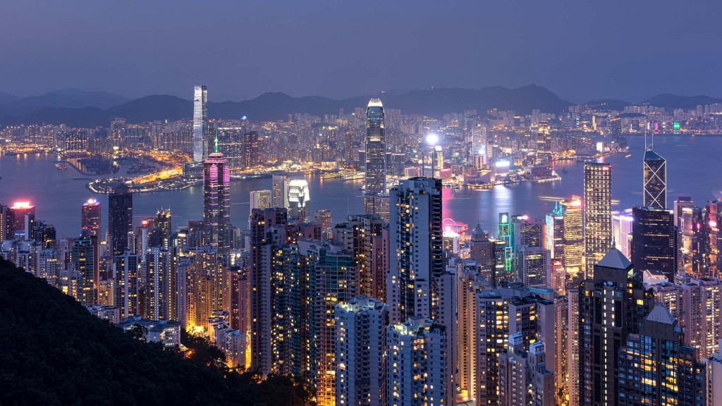 香港的璀璨夜景世界闻名，曾被评为「世界三大夜景」之一。（香港旅游发展局）