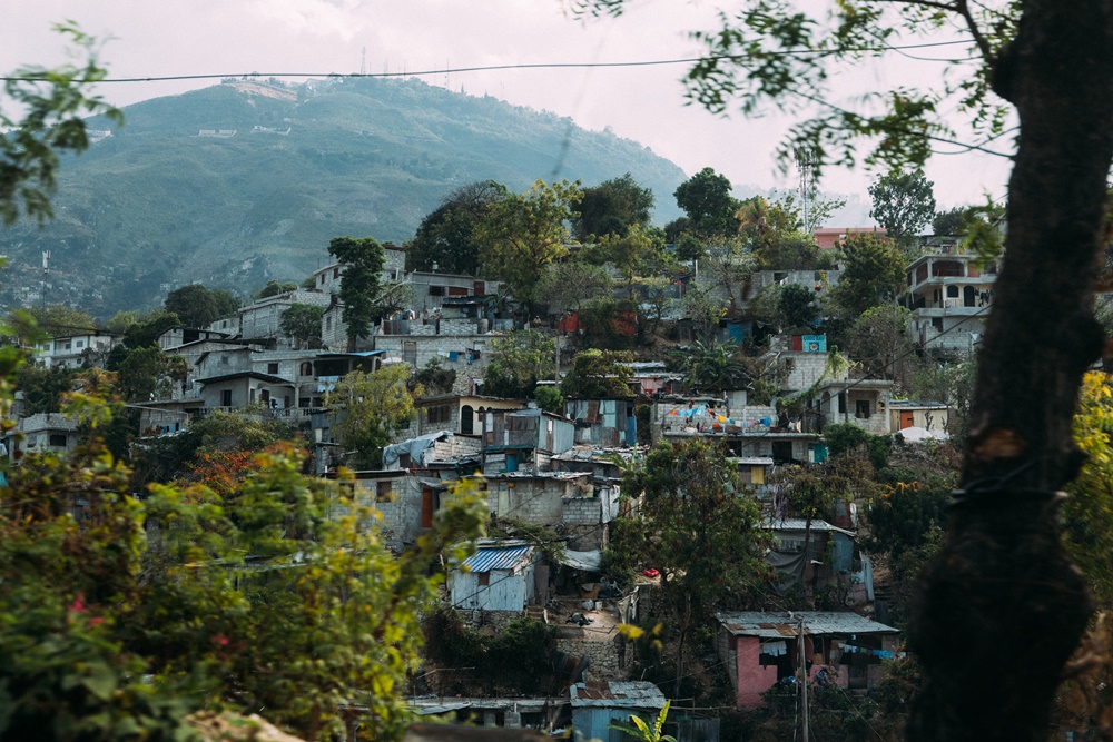 海地人一直活在嚴峻困境中，每天都面對惡劣的人道和健康情況。© MSF/Johan Lolos