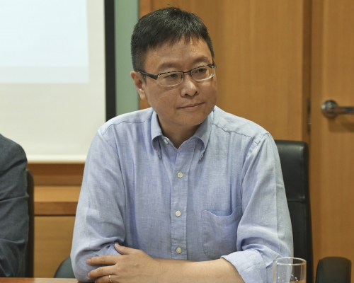 陳家洛指,現行法例對於押後選舉的彈性很低。