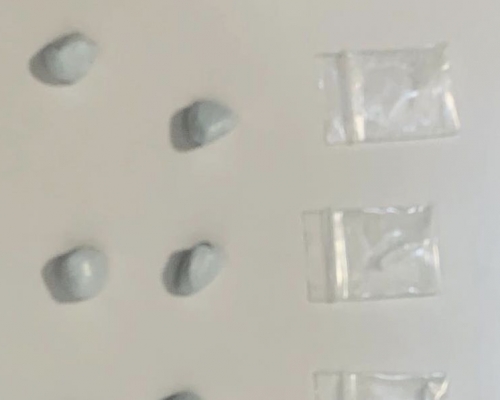 行動中檢獲的證物。警方圖片