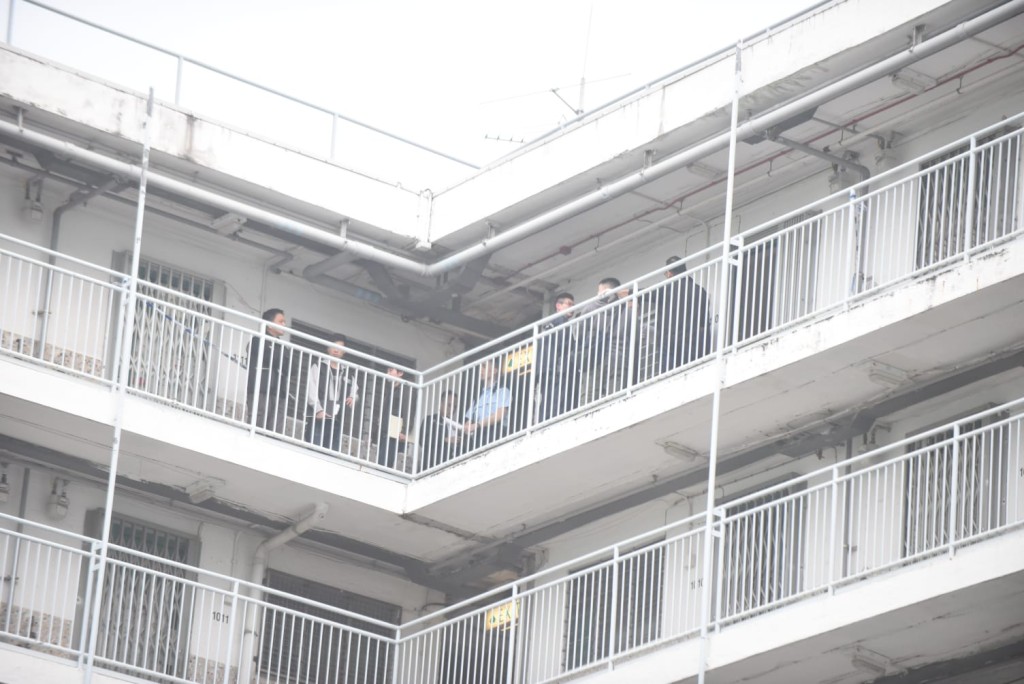 警員到南山邨調查