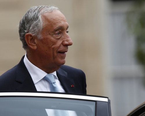 葡萄牙总统德索萨确诊感染新冠病毒，将在官邸自我隔离。AP图