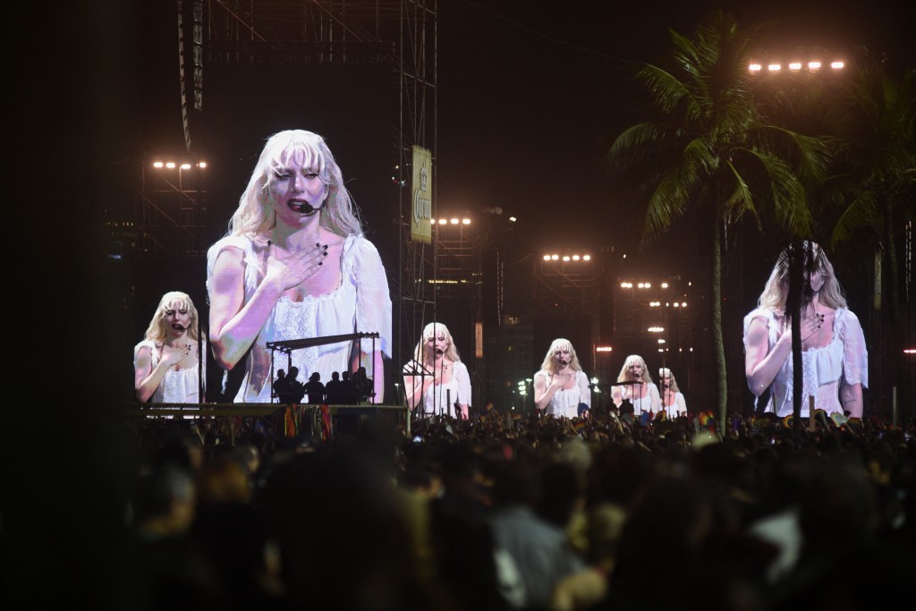 巴西警方拘捕2人，涉嫌策劃在Lady Gaga 演唱會發動炸彈襲擊 。路透社