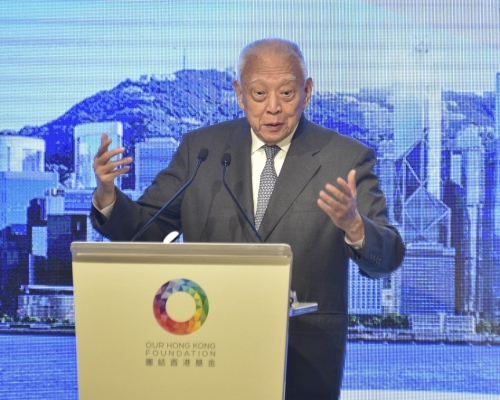 董建華獲頒發「一國兩制」傑出貢獻者國家榮譽稱號。資料圖片