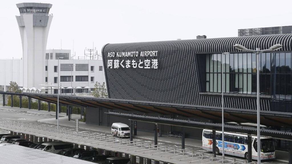 受7.1級地震影響，熊本機場暫停使用。美聯社