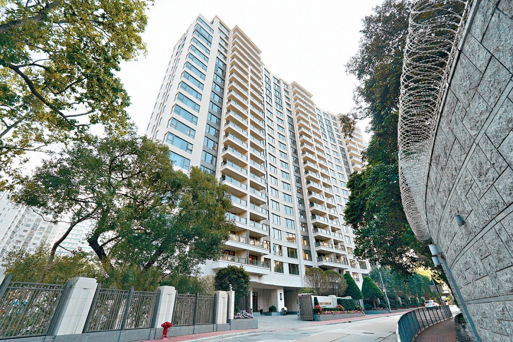 ST. GEORGE'S MANSIONS首度售出2房戶,每呎3.33萬。